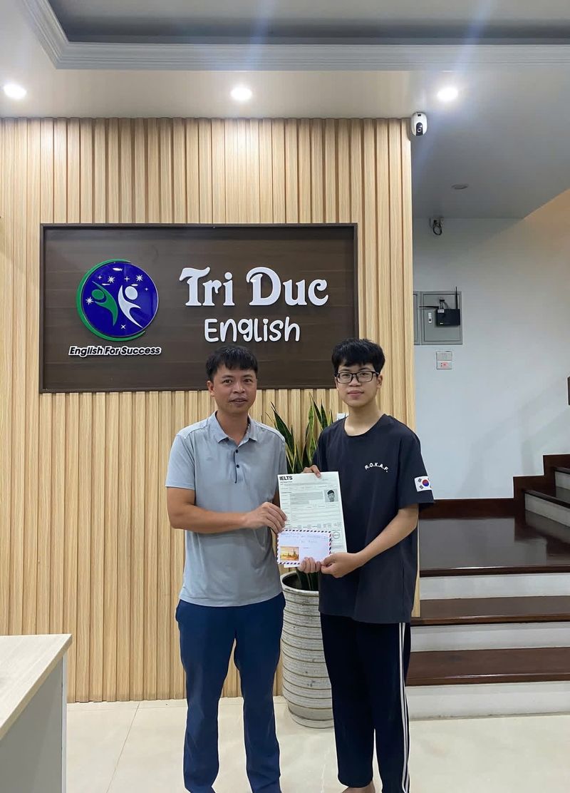 Ảnh giáo viên Anh Trần trên Điểm Danh App